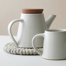 JOSILO Handmade Glazed Stoneware Teapot