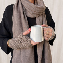 VARGA Vegan Banana Wristwarmer Fingerless Gloves Clay Grey
