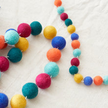 UTSHA Boho Mini Felt Ball Pompom Garland 200cm