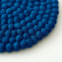 MILDO Handmade Felt Ball Table Mat Trivet