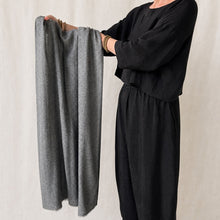 HARIHAR Soft Herringbone Felted Merino Wool Scarf Chilli Brown