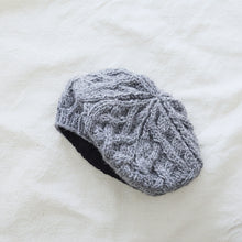HEMANTA Cable Handknit Wool Jersey Lined Beret Hat Light Grey