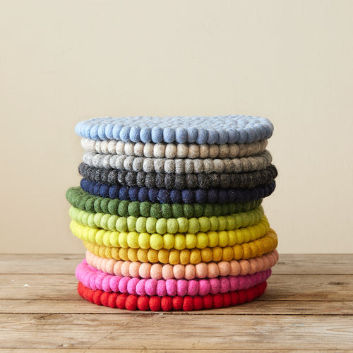 MILDO Handmade Felt Ball Table Mat Trivet