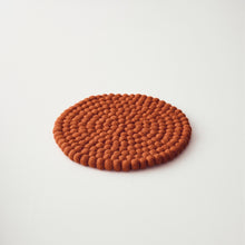 MILDO Handmade Felt Ball Table Mat Trivet Rust Orange