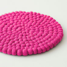 MILDO Handmade Felt Ball Table Mat Trivet Hibiscus Pink
