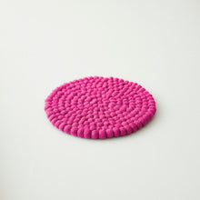 MILDO Handmade Felt Ball Table Mat Trivet Hibiscus Pink
