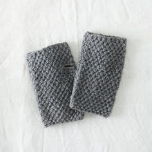 VARGA Vegan Banana Wristwarmer Fingerless Gloves Grey