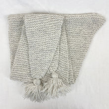 NARBU Handknit Chunky Triangle Tassel Shawl Scarf