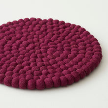 MILDO Handmade Felt Ball Table Mat Trivet