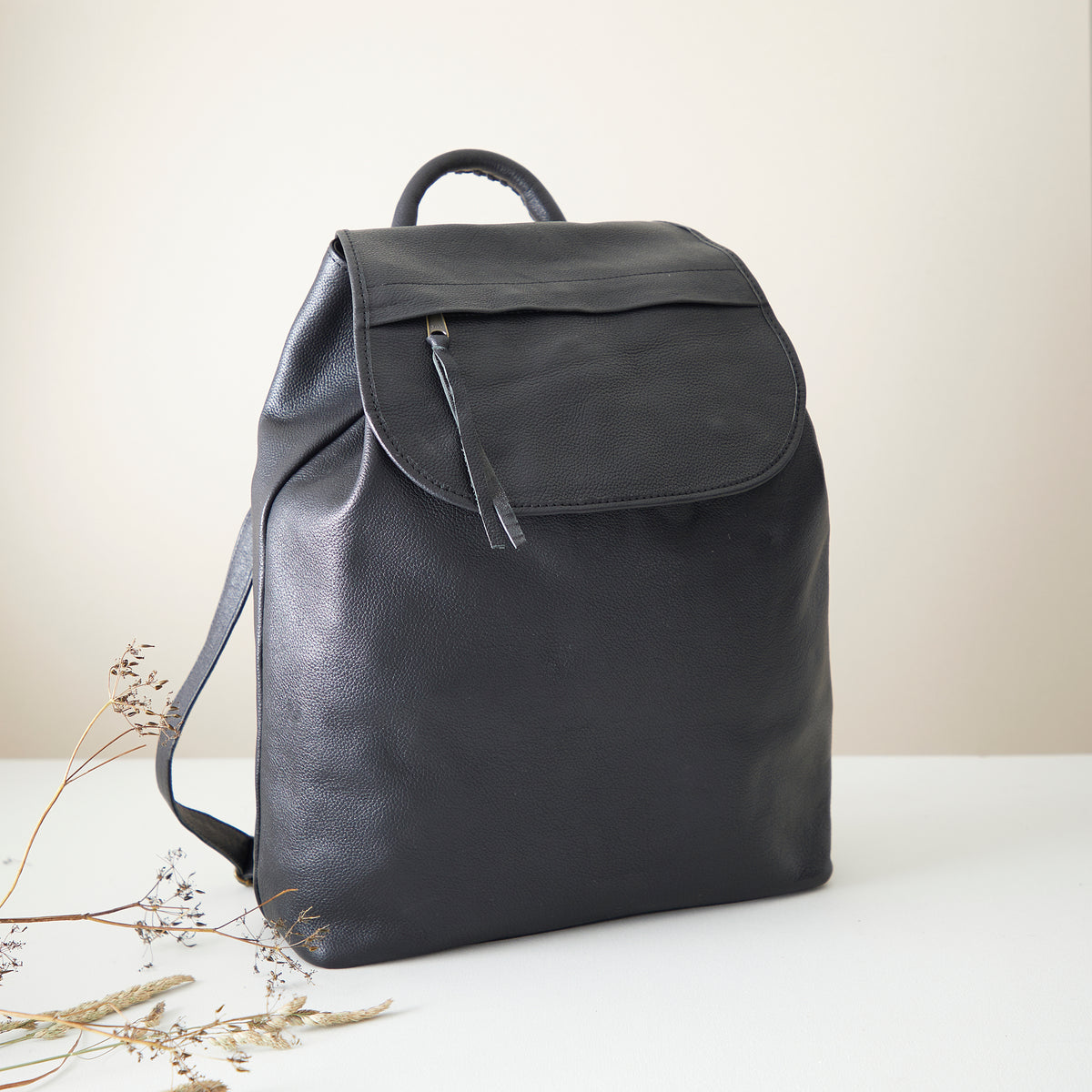 BATA Stylish Versatile Leather Rucksack Backpack – AURA QUE